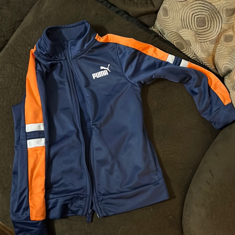 Boys size 6 puma outfit